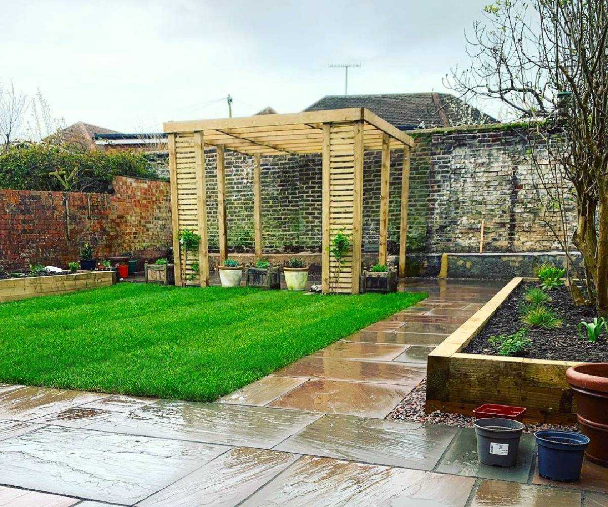 Landscapers in Worthing and West Sussex. Landscapers in Worthing and West Sussex.